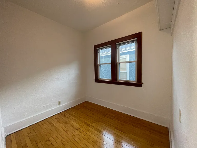 2521 W Michigan St — Photo 19