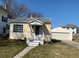 1512 Leroy St, Jackson, MI 49202