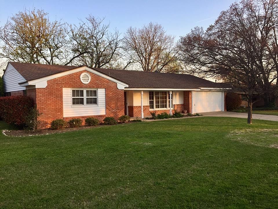1st image of 5820 Trail Lake Dr