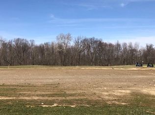 2100 Golfview Dr, Auburn, IN 46706