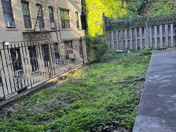 231 Park Place image 2 of 3