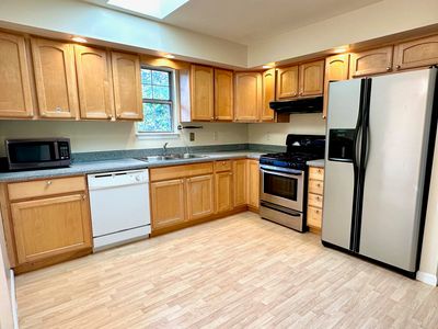 8700 38th Ave, College Park, MD, 20740