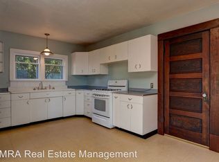 907 Newell St, Bellingham, WA 98225