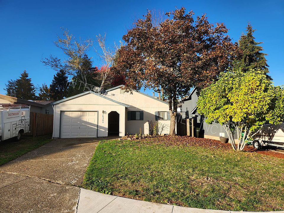 1st image of 16304 SW Bridle Hills Dr