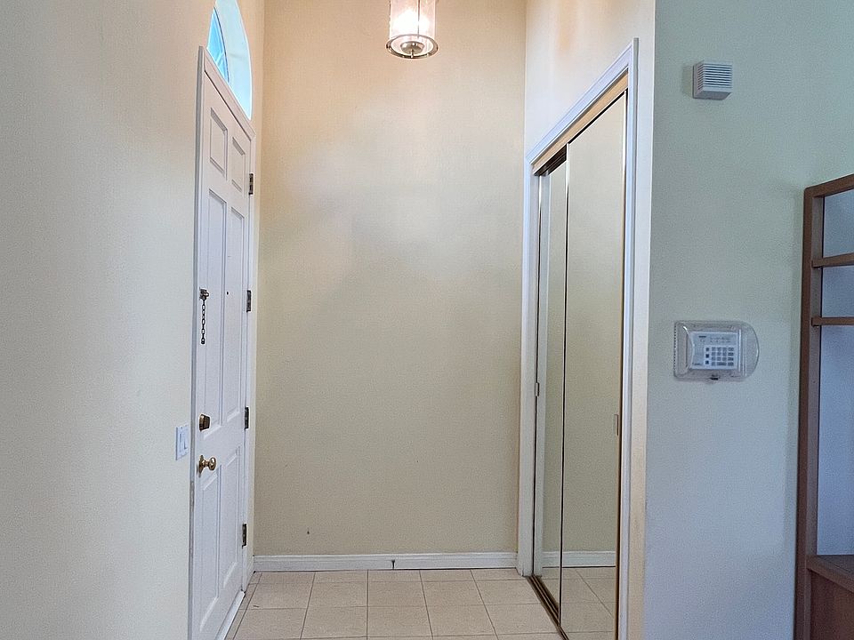 Entry area