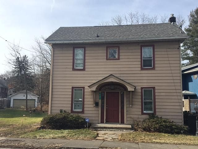 Detached Single Family Home