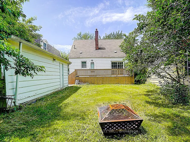 335 Willowdale Ave — Photo 4