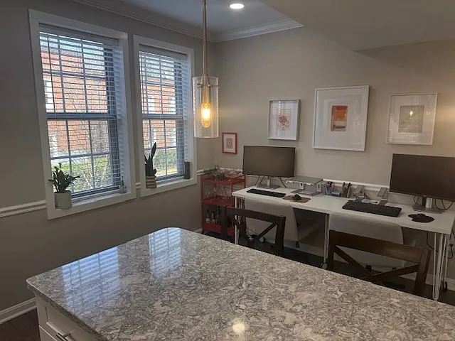1812 N Queens Ln #217 — Photo 11
