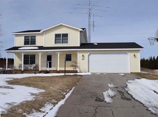 1153 Piccadilly Rd, Traverse City, MI 49685