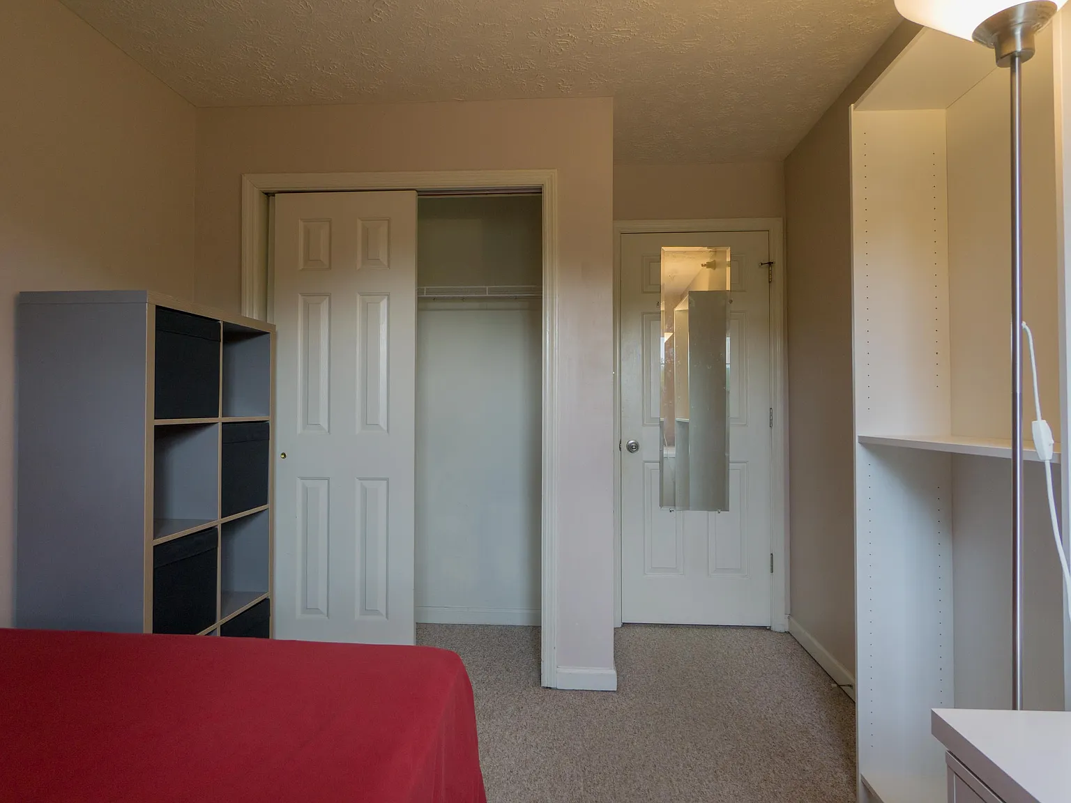 3200 John Hinkle Place - K — Photo 2