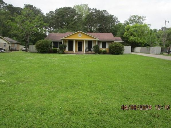 3320 Fairfield Rd, Mobile, AL 36605