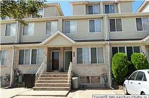 1st image of 176 Kenilworth Ave