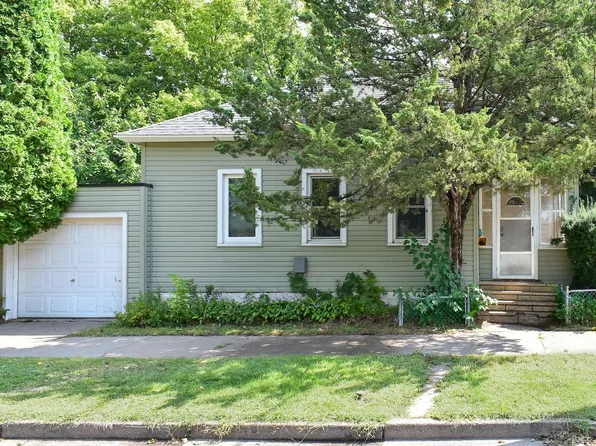 212 Kansas St, Winona, MN 55987