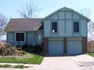 4807 Switzer Rd, Shawnee, KS 66203