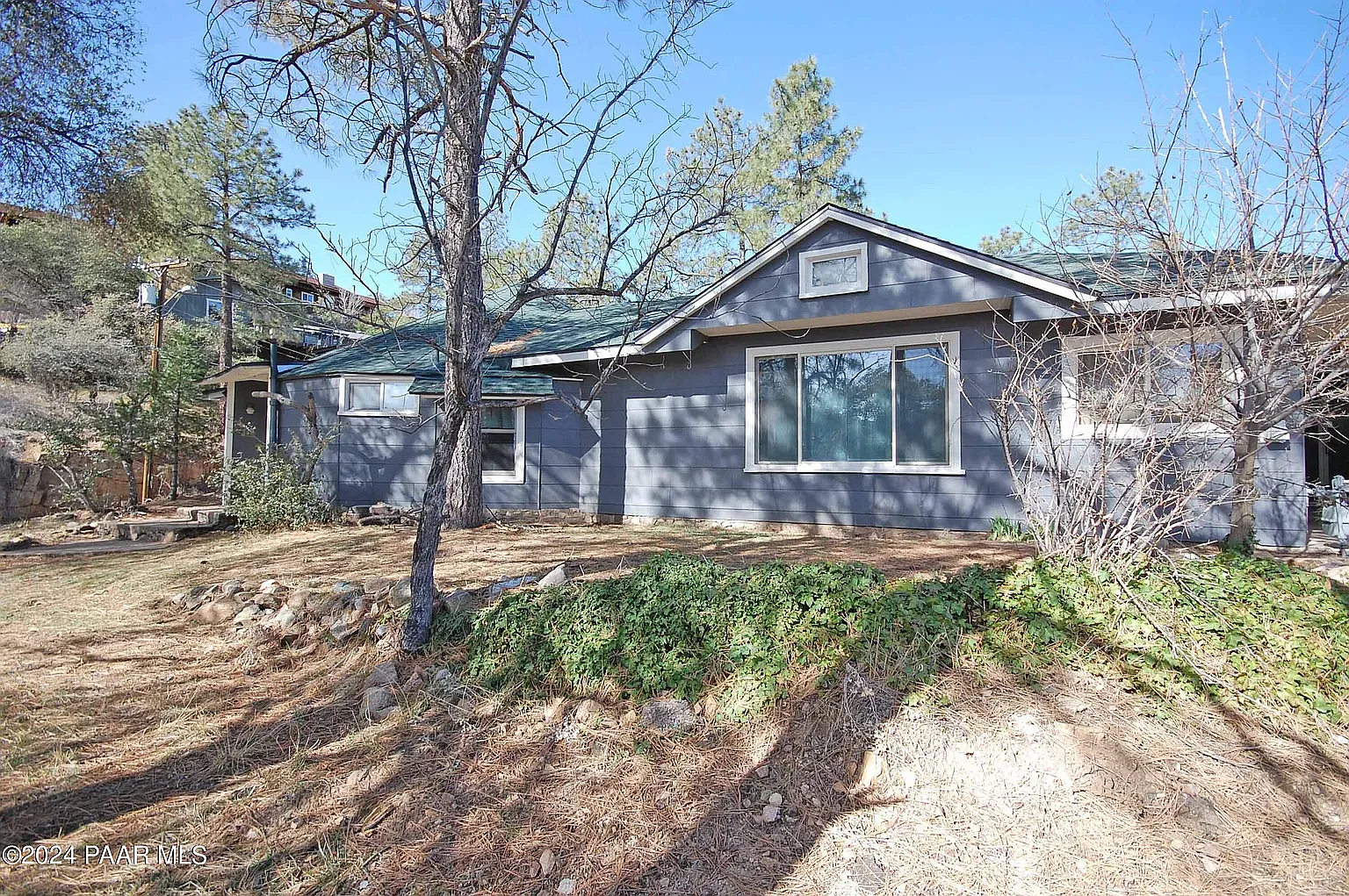 628 Beach Ave — Photo 1
