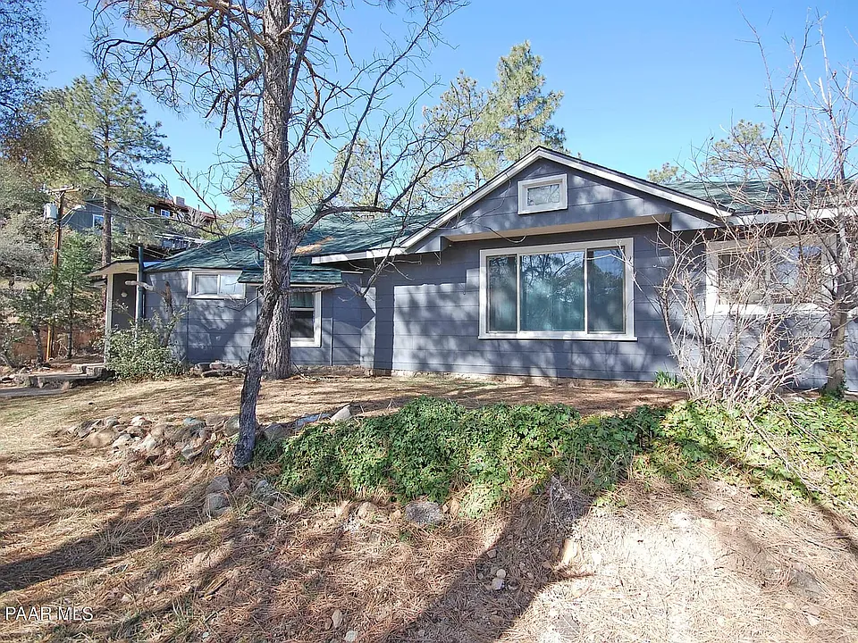 628 Beach Ave