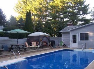 21 Greenbriar Ln, Stuarts Draft, VA 24477