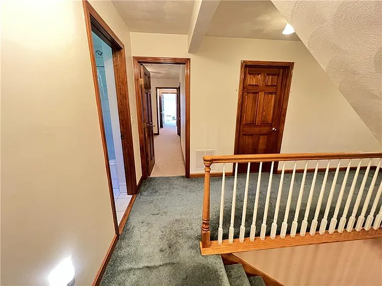 5 Kinney Ave — Photo 15
