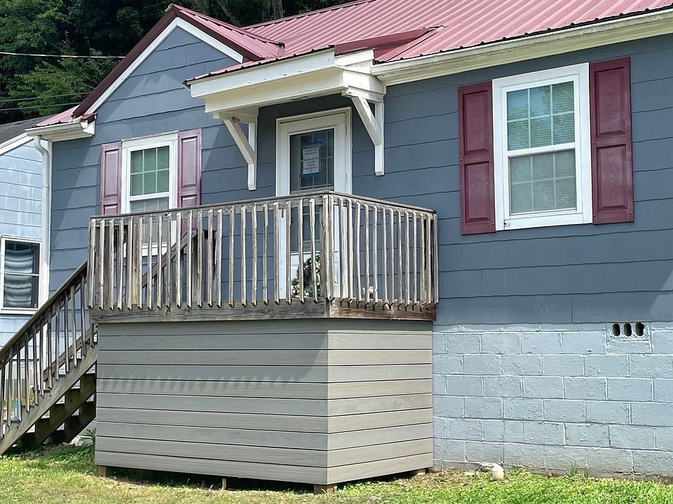 1st image of 415 Kingwood St