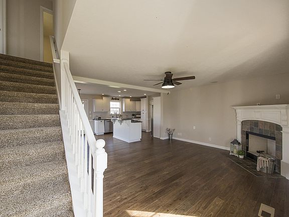 3rd image of 9110 Dandelion Dr