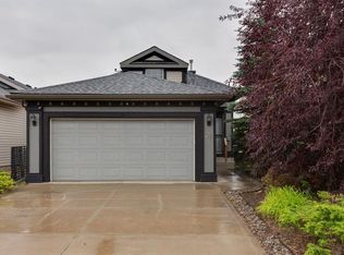 21 NW Covehaven Gdns NE, Calgary, AB T3K 5W3