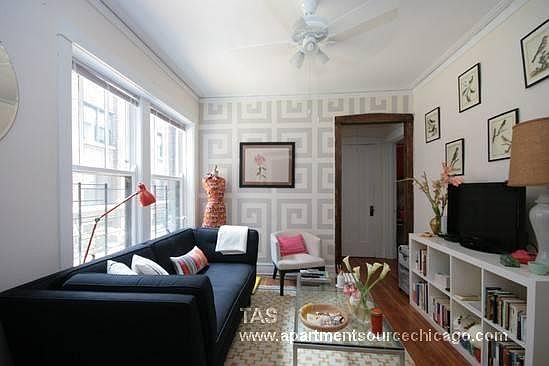 2nd image of 525 W Fullerton Pkwy APT 11