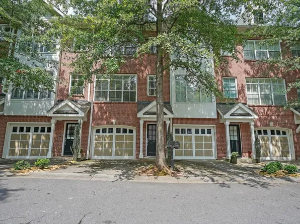 1140 Glenridge Pl, Sandy Springs, GA 30342