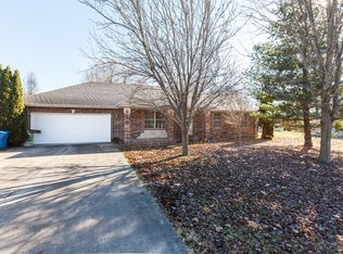 608 S College Ave, Marionville, MO 65705