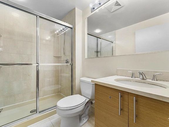 5th image of 102 Christopher Columbus Dr APT 407