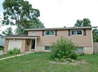 2736 Varonen Ave, Waukegan, IL 60087