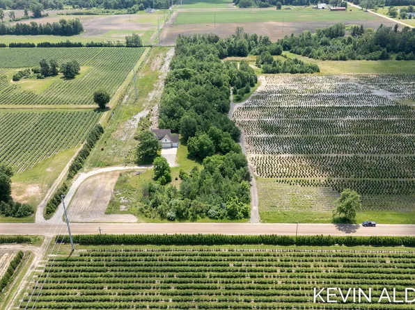 Pierce St, West Olive, MI 49460