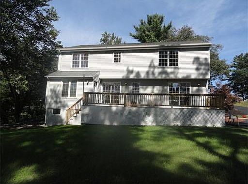 2nd image of 62 Lakeside Blvd