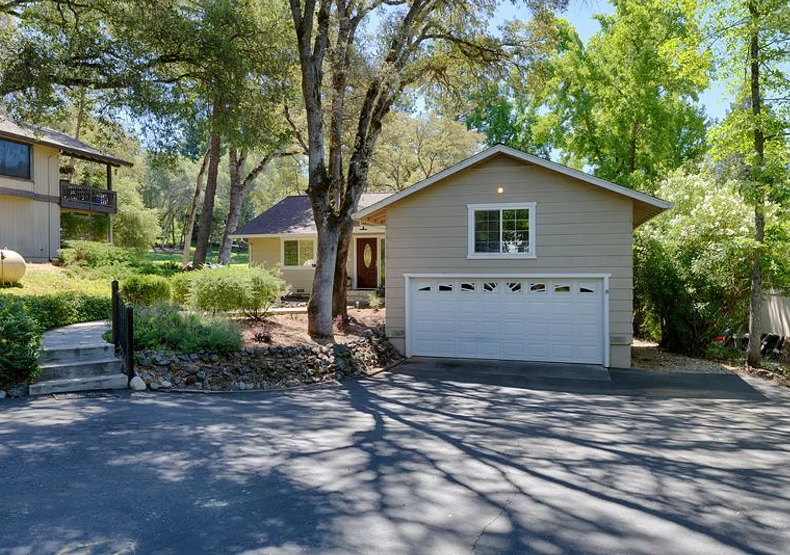 Golf Course Home in Lake of the Pines with Stunning Views! — Photo 3