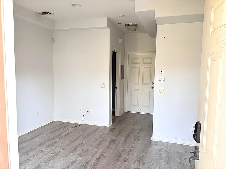 5867 Western Ave — Photo 3