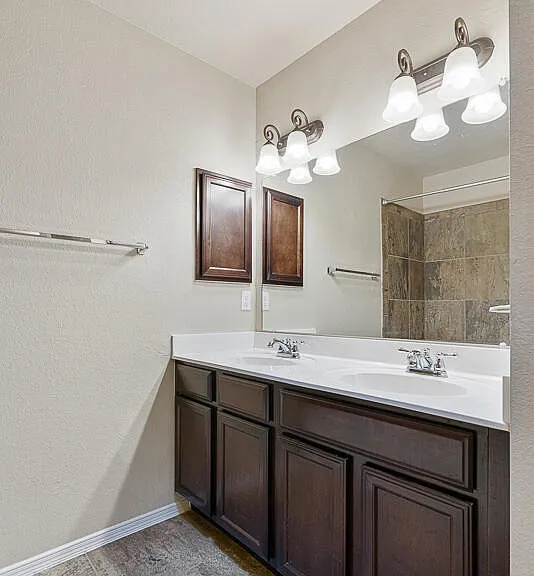 11100 Bullseye St — Photo 23