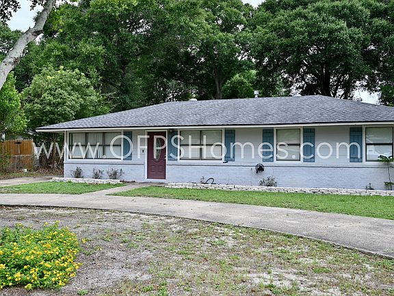 2nd image of 25 Highland Dr NW