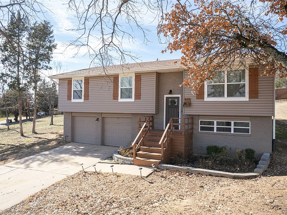 1st image of 903 N 19th Cir