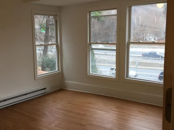 126 N 4th St, Easton, PA 18042
