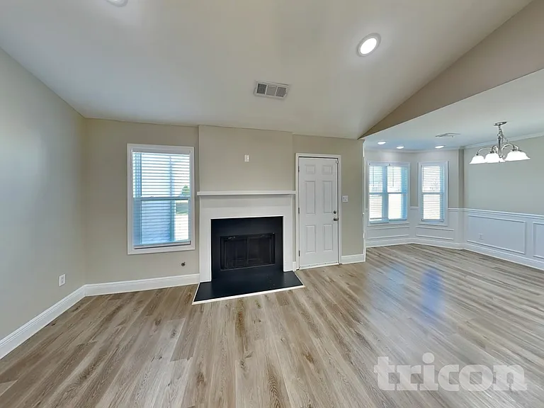 6745 Biscayne Blvd — Photo 3
