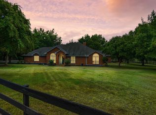 3880 Steeple Chase Ct, Midlothian, TX 76065