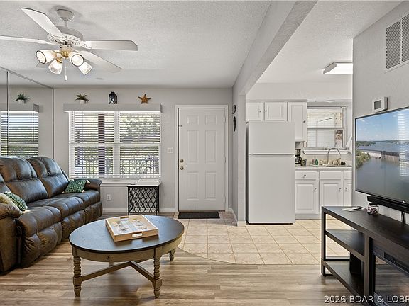 3rd image of 40 Lighthouse Rd Unit 1302