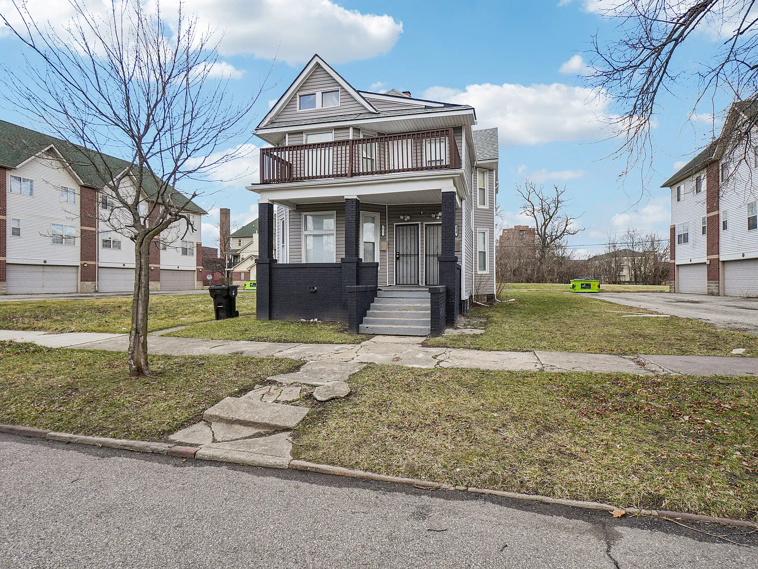 3 bed, 1188 sqft, $1,500 — Photo 2