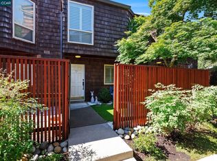 225 Mayhew Way #11, Walnut Creek, CA 94596