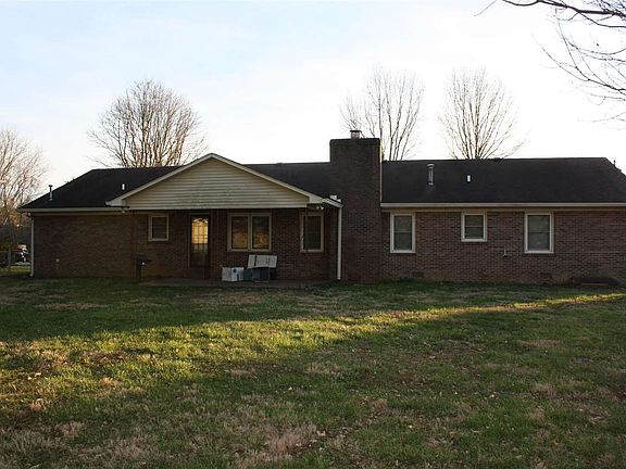 4th image of 1010 Lois Ln
