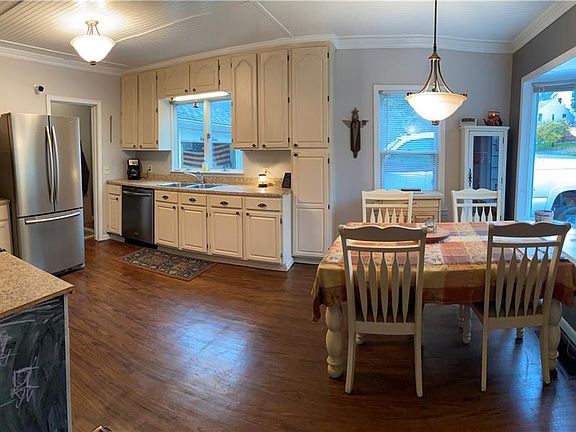 4th image of 1103 Sidney St
