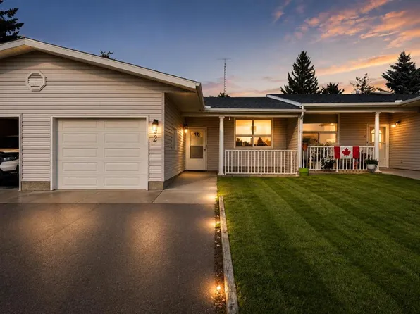 717 W Centre St #2, Vulcan, AB T0L 2B0