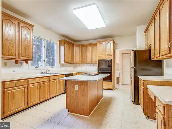 5th image of 12748 Misty Creek Ln