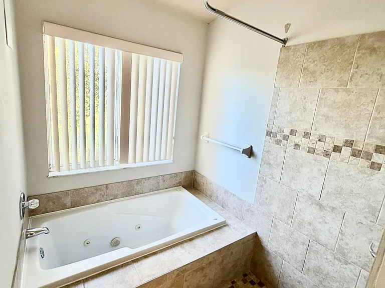 332 Caribbean Dr — Photo 13