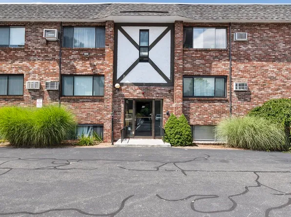 43 McCormick Ter APT 60, Stoughton, MA 02072