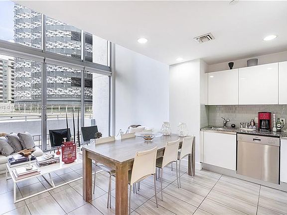 3rd image of 1050 Brickell Ave APT 212